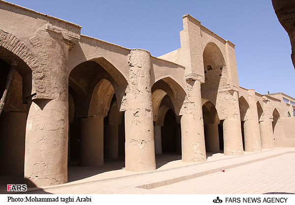 مسجد تاريخانه دامغانv