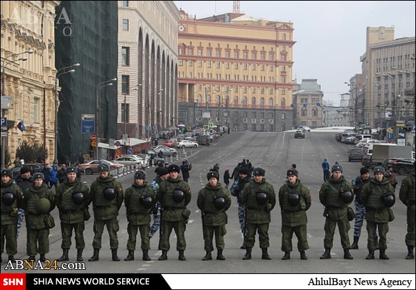 تظاهرات ضدآمریکایی ده‌ها هزار نفر از مردم روسیه + تصاویر