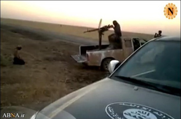 تصویر/ وحشیانه‌ ترین شیوه اعدام داعش 