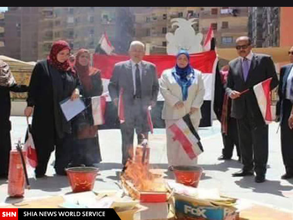 سوزاندن کتاب‌های دینی در مدارس مصر