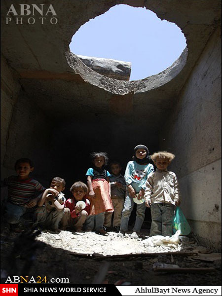پناه بردن خانواده‌های یمنی به تونل‌های زیرزمینی