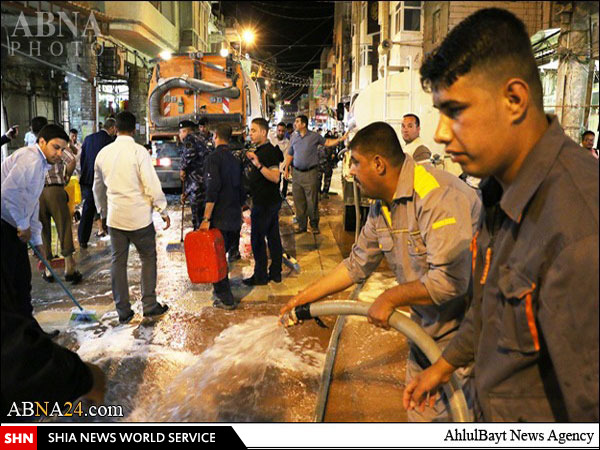 نظافت خیابان‌های اطراف حرم امام علی(ع) با حضور تولیت آستان + تصاویر