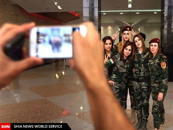 سلفی دختران پیشمرگه قبل از نبرد با داعش