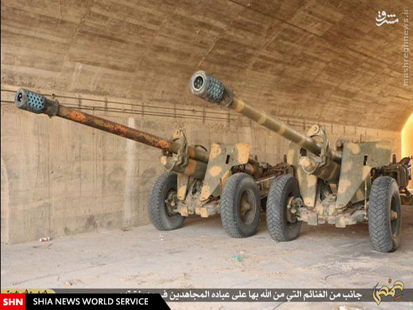 تصاویر/ غنائم داعش از پایگاه ارتش سوریه در تدمر