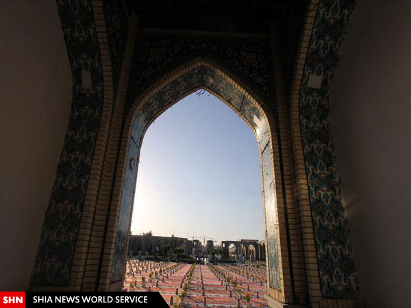 تصاویر بزرگترین سفره افطاری جهان اسلام در حرم رضوی