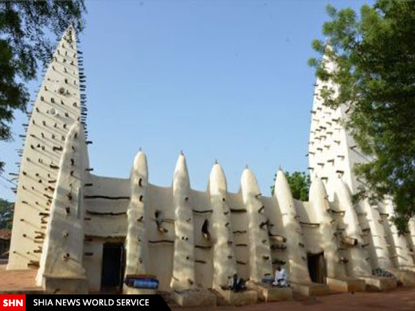 مسجدی شبیه کیک شکری در غرب آفریقا+تصاویر