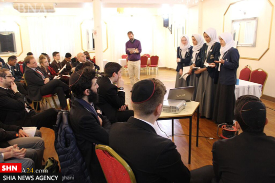 پیروان ادیان مختلف در یک موسسه شیعی در لندن گردهم آمدند + تصاویر