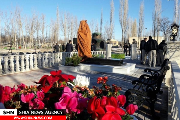 تصویر رونمایی از مقبره استاد مؤذن‌زاده اردبیلی