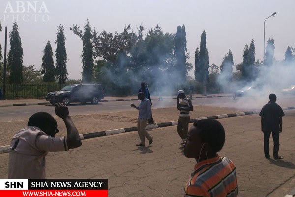 حمله نیروهای پلیس نیجریه به راهپیمایی شیعیان در ابوجا + تصاویر