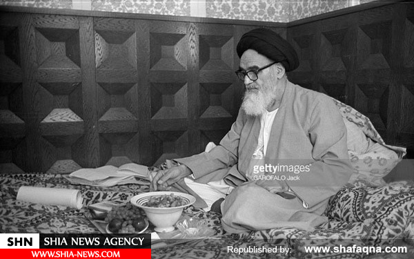 تصاویر دیده نشده از امام خمینی (ره) در نوفل لو شاتو