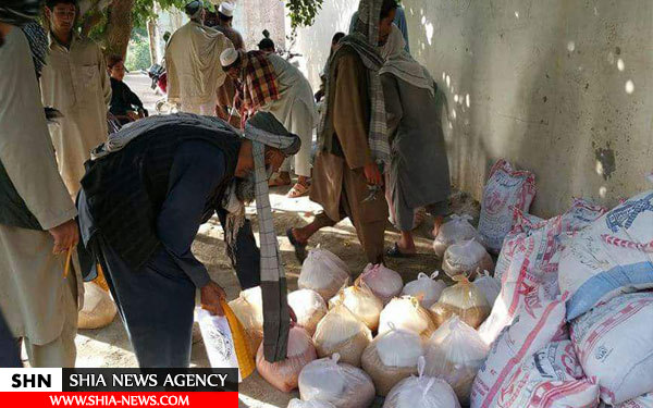 طالبان در افغانستان غذای رایگان توزیع می‌کند!