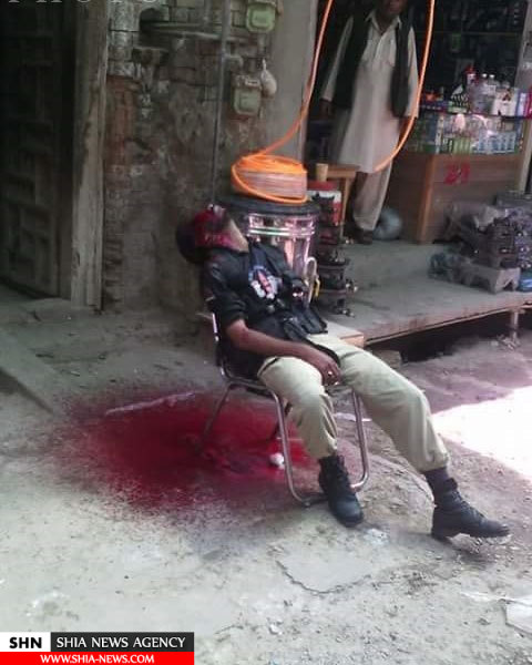 شهادت یک پلیس محافظ حسینیه شیعیان در کوهات پاکستان + تصاویر