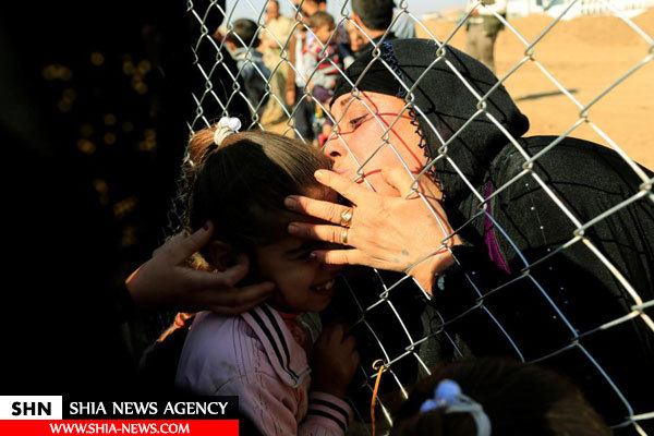 تصاویری عجیب از دیدار دوباره خانواده های عراق پس از دو سال