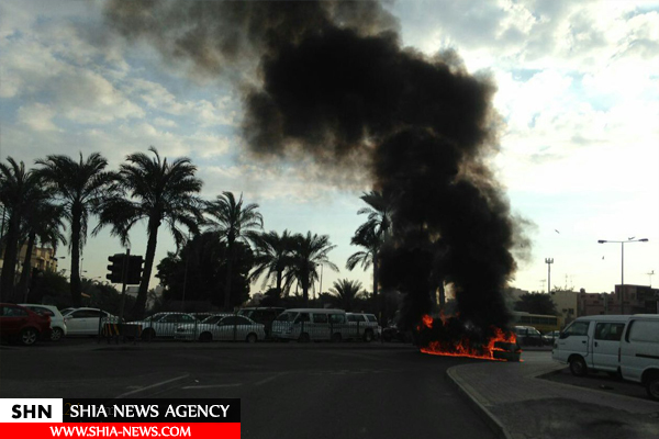 انقلابیون بحرین خیابان‌های چند منطقه را مسدود کردند + تصاویر