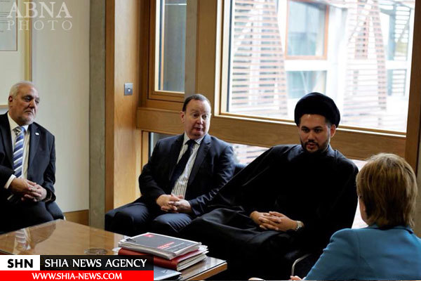 ادای احترام نیکولا استورجن وزیر اول اسکاتلند به امام حسین(ع)+ تصویر