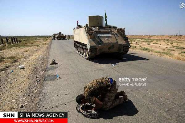تصویر سجده شکر سرباز عراقی در الحویجه