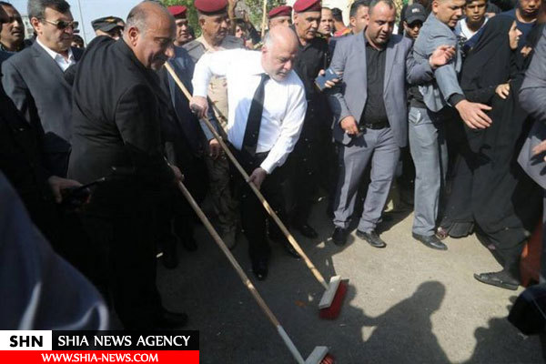مشارکت نخست‌وزیر عراق در کمپین پاکسازی خیابان‌های کربلا+ تصاویر