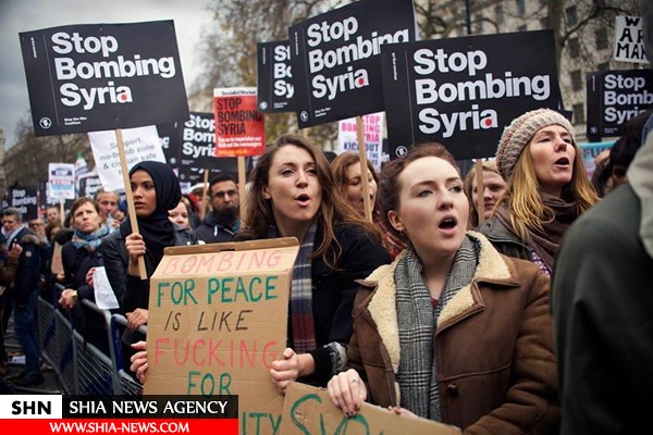 تظاهرات ضد جنگ در مقابل پارلمان انگلیس+تصاویر