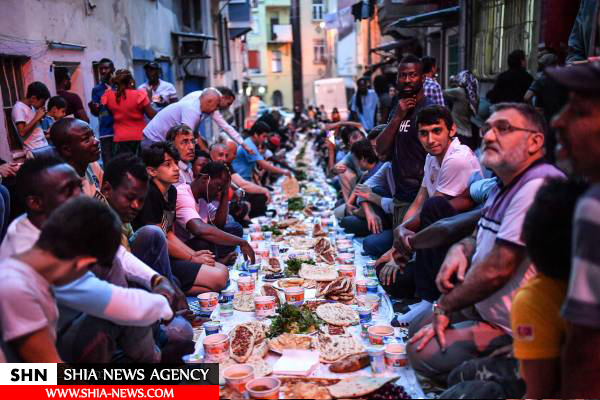 ضیافت افطاری برای پناهجویان و مهاجرین در آنکارا + تصاویر