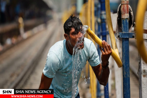 روزه‌داری مردم کراچی در دمای مثبت ۴۵ درجه+ تصاویر