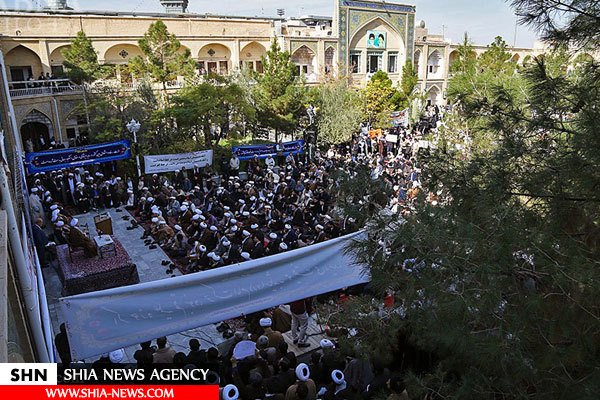 تجمع بزرگ طلاب حوزه علمیه قم در حمایت از مردم مظلوم یمن در مدرسه فیضیه