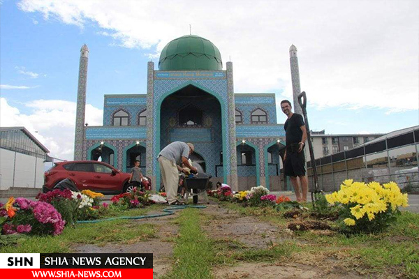 مردم نیوزیلند مسجد امام رضا(ع) را گل کاری کردند