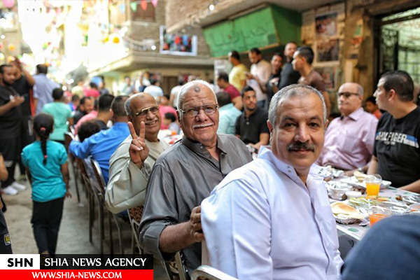 میز ۵۰ متری افطار ماه رمضان در قاهره + تصاویر