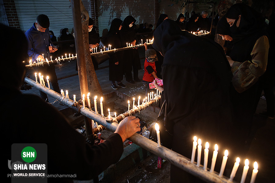 اشک هزاران شمع در شام غریبان حسینی