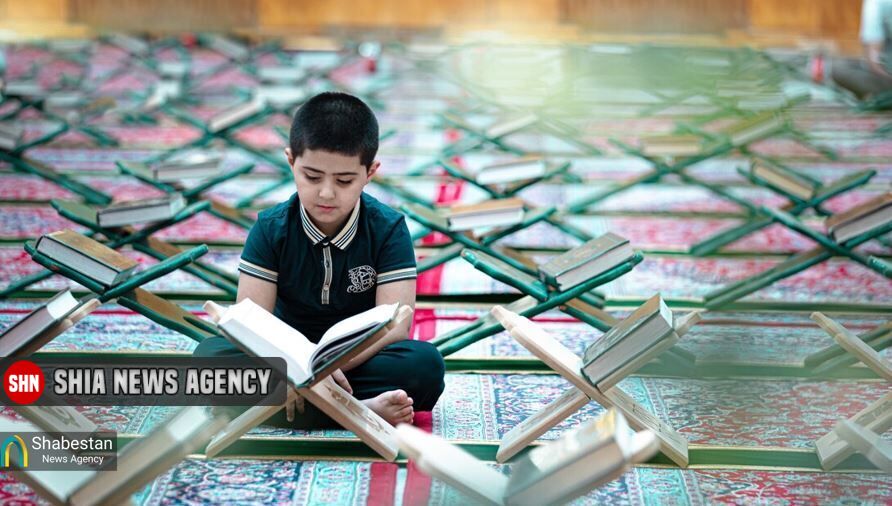تصویر/ حضور کودکان در ختم قرآن در صحن حرم امام حسین(ع)