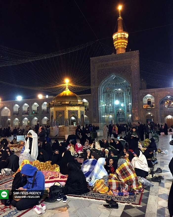 تصویر/ پناه آوردن ساکنین مشهد به حرم امام رضا علیه السلام