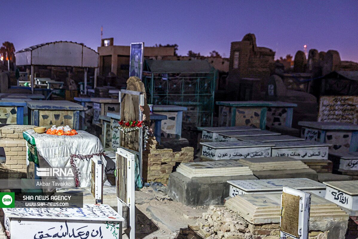 تصویر/ وادی السلام نجف در شب