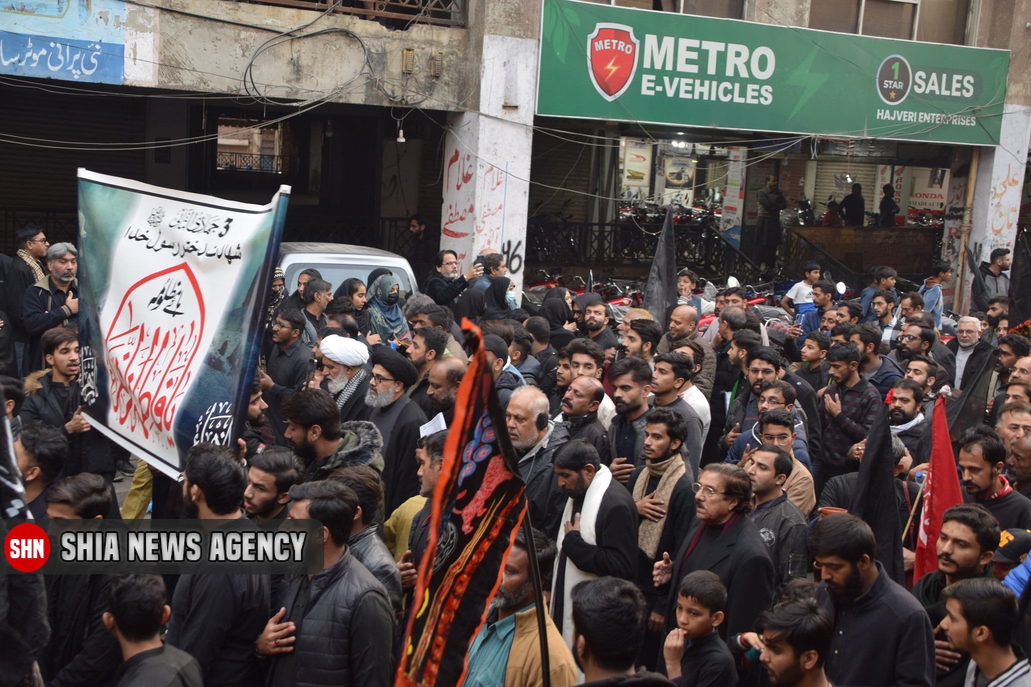 تصاویر | دسته عزاداری شهادت حضرت زهرا(س) در شهر لاهور پاکستان