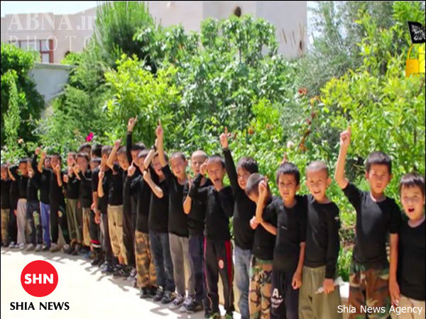 آموزش نظامی داعش به کودکان اویغور + تصاویر