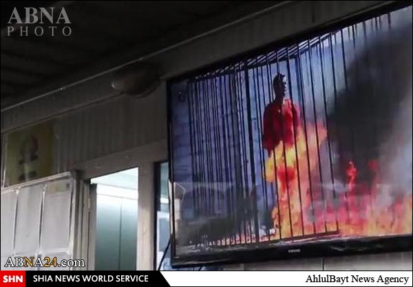 داعش سوزاندن خلبان اردنی را به نمایش عمومی گذاشت و سی‌دی‌های آن به صورت رایگان بین مردم توزیع کرد +تصاویر