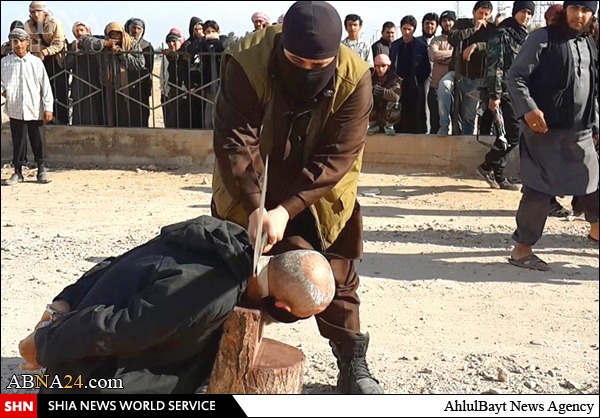 داعش یک سوری را به اتهام جادوگری گردن زد + تصاویر