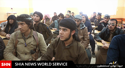 تصاویری از فارغ التحصیلان دانشگاه داعش تصاویری از فارغ التحصیلان دانشگاه داعش