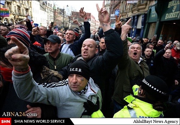 اولین تظاهرات ضد اسلامی در انگلیس  +تصاویر