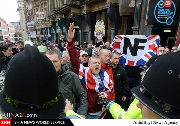 اولین تظاهرات ضد اسلامی در انگلیس  +تصاویر
