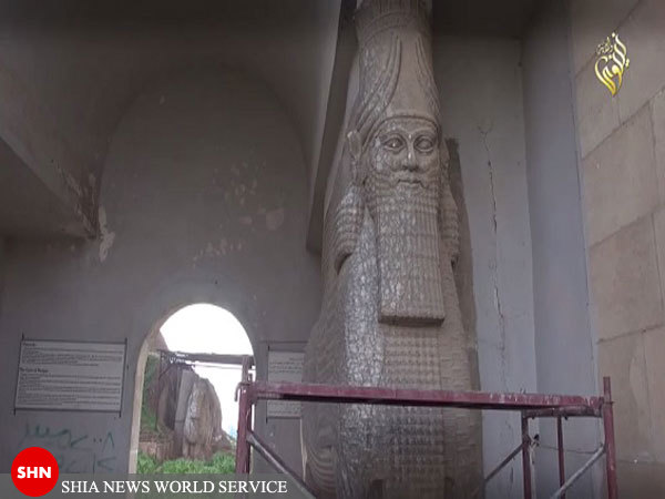 دستور داعش برای محو دیوارنوشته‌های حامل نام پیامبر(صلی‌الله‌علیه‌وآله)/تخریب‌ مجسمه‌های عتیقه+تصاویر