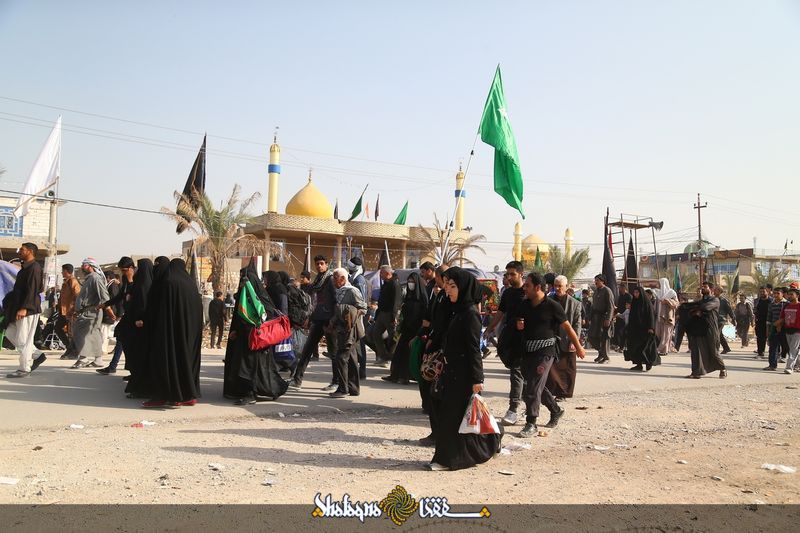 تصاویر/ پیاده روی زائران اربعین حسینی به سوی حرم امام حسین(علیه السلام) - جاده نجف به کربلا تصاویر/ پیاده روی زائران اربعین حسینی به سوی حرم امام حسین(علیه السلام) - جاده نجف به کربلا