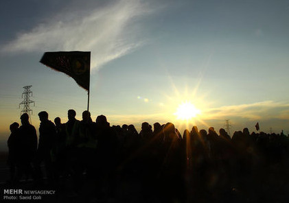 پیاده‌روی عزاداران و زائران امام رضا(ع)