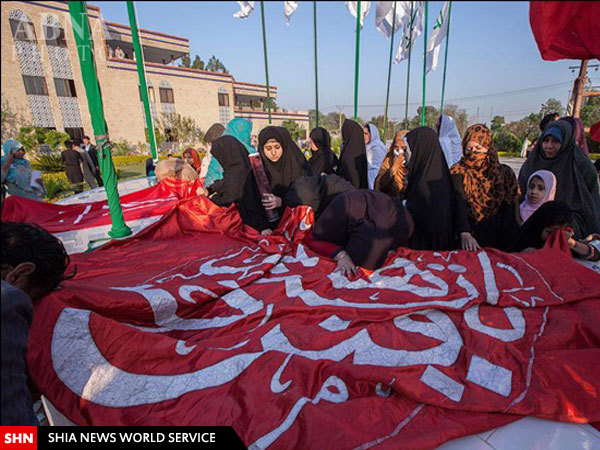 هتزاز پرچم گنبد عتبات مقدسه عراق در اسلام آباد + تصاویر
