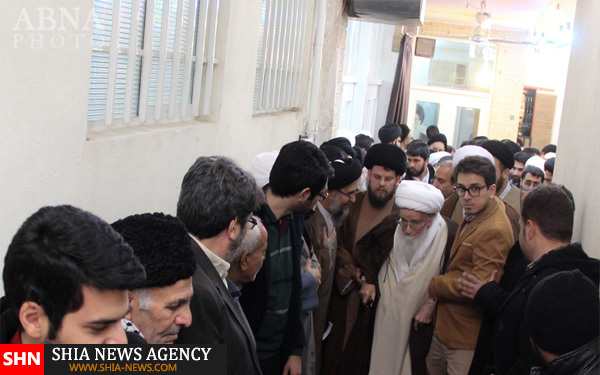 تصاویرمراسم عمامه گذاری طلاب توسط آیت الله صافی گلپایگانی تصاویرمراسم عمامه گذاری طلاب توسط آیت الله صافی گلپایگانی