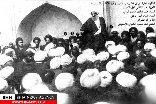 تصویر / درس خارج مرحوم آیت الله آخوند خراسانی به همراه شاگردان ممتازشان تصویر / درس خارج مرحوم آیت الله آخوند خراسانی به همراه شاگردان ممتازشان