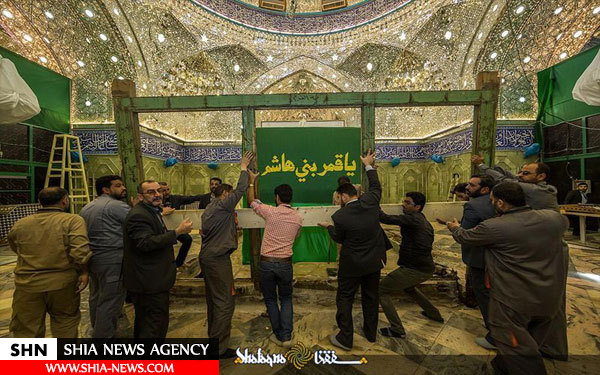تصاویر کم نظیر از مراحل تغییر ضریح مطهر حضرت عباس (ع) تصاویر کم نظیر از مراحل تغییر ضریح مطهر حضرت عباس (ع)