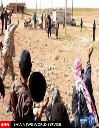 اقدام عجیب داعش قبل از سنگسار همجنسگرایان+تصاویر اقدام عجیب داعش قبل از سنگسار همجنسگرایان+تصاویر