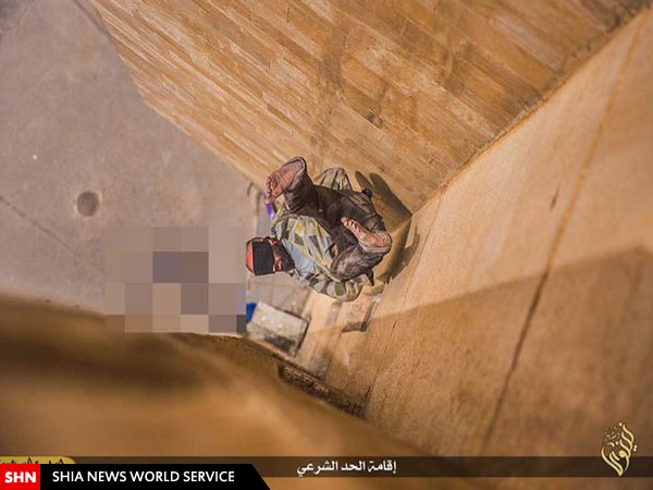 تصاویر/ پرتاب کردن سه عراقی از ارتفاع توسط داعش