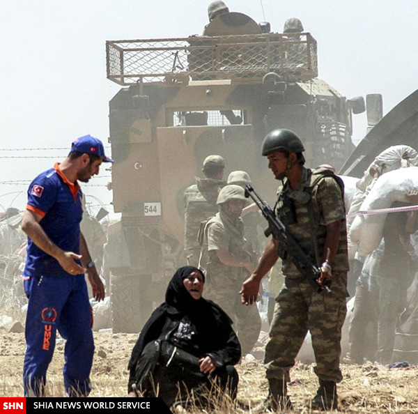 فرار هزاران سوری از بیم داعش به خاک ترکیه+تصاویر