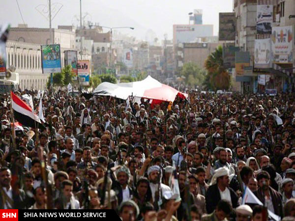 تصاویر/ هزاران یمنی، تفنگ در دست، درکنار هم