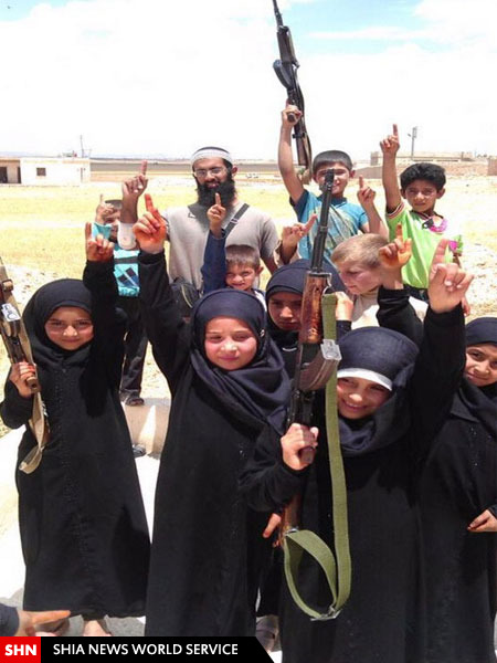 دختربچه‌‌های تروریست داعشی+تصاویر